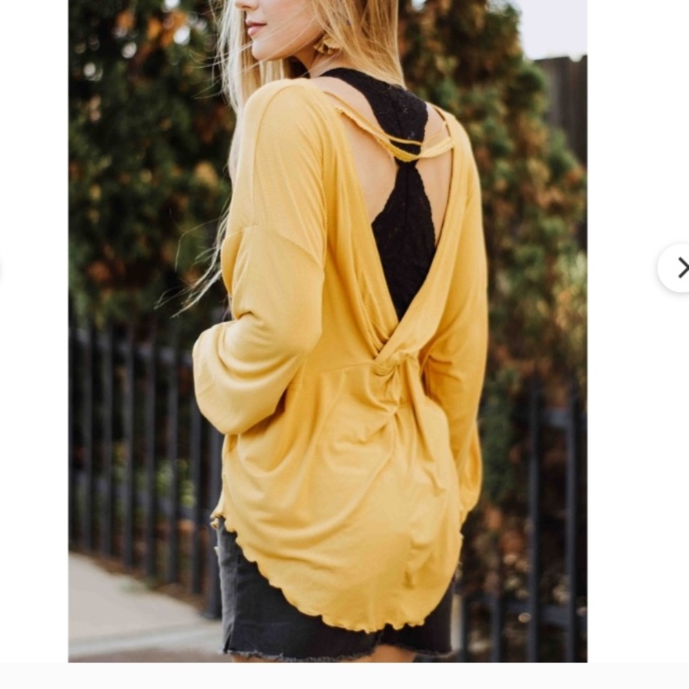 Nwt shimmy shake top